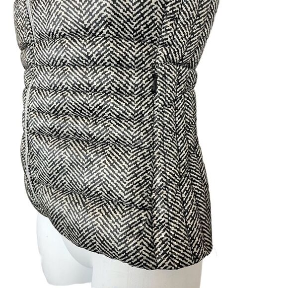 Vince Camuto Women's Down Puffer Vest Herringbone Pattern Full Zip Jacket sz S - Picture 11 of 12